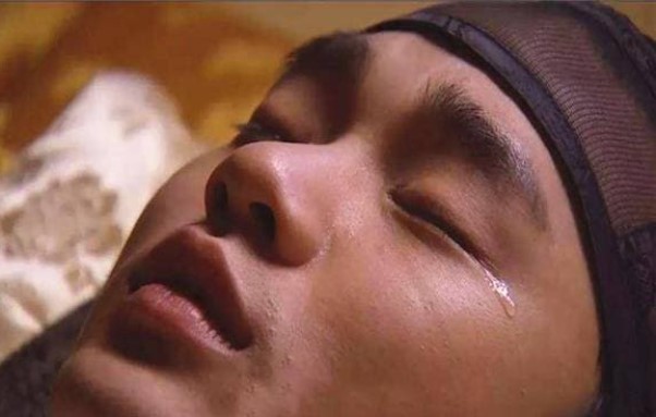 Tại sao người ta khóc trước khi chết? Chính xác thì họ đã nhìn thấy gì? Sự thật rất khó tin!