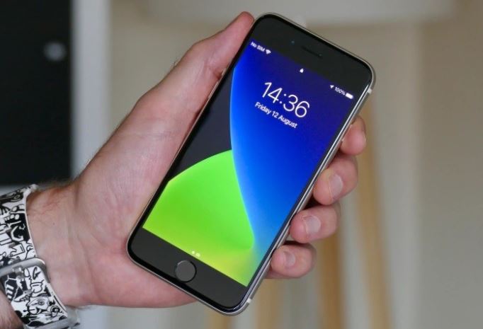 iPhone SE 3 giá rẻ kỷ lục, bằng nửa iPhone 11, gọn nhẹ, trang bị mạnh như iPhone 13 Pro Max,