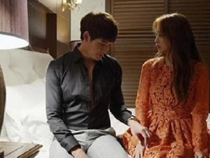 Mới sinh con được 2 ngày, chồng đã đòi lấy máu tay nghiệm thân, đến khi cầm trên tay kết quả, anh chết lặng vì 3 chữ mà bác sĩ viết phía trên