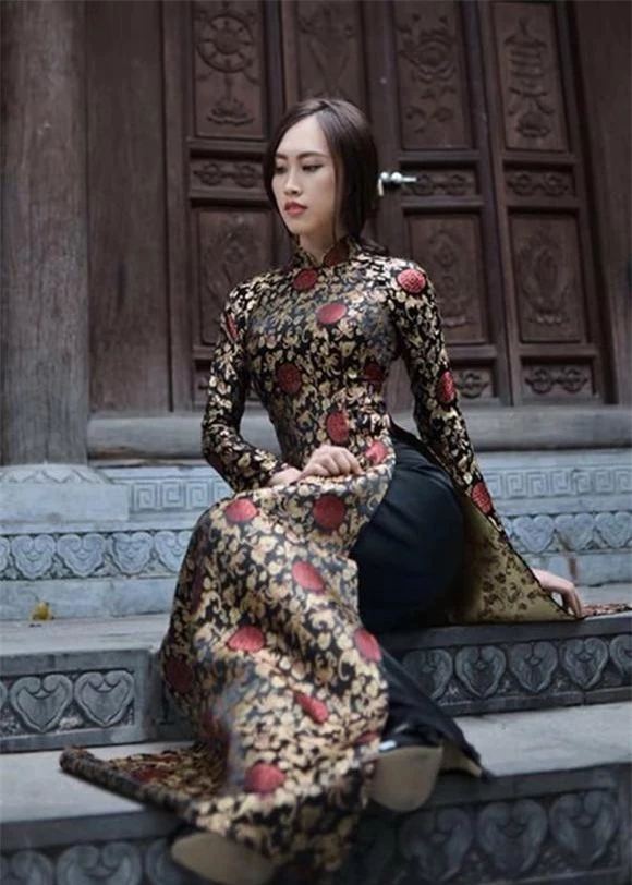 NSND Trung Hiếu, Giám đốc Nhà hát Kịch Hà Nội, vợ nsnd trung hiếu
