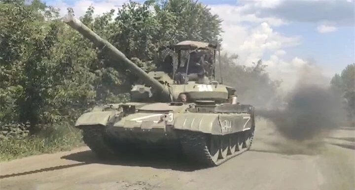 Xe tăng T-62 Nga trên chiến trường Ukraine.