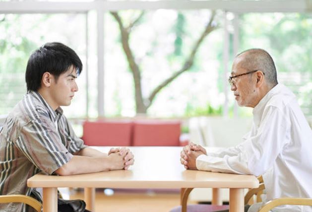 Bênh con gái lười biếng, bố vợ nói lời này khiến tôi khó chấp nhận