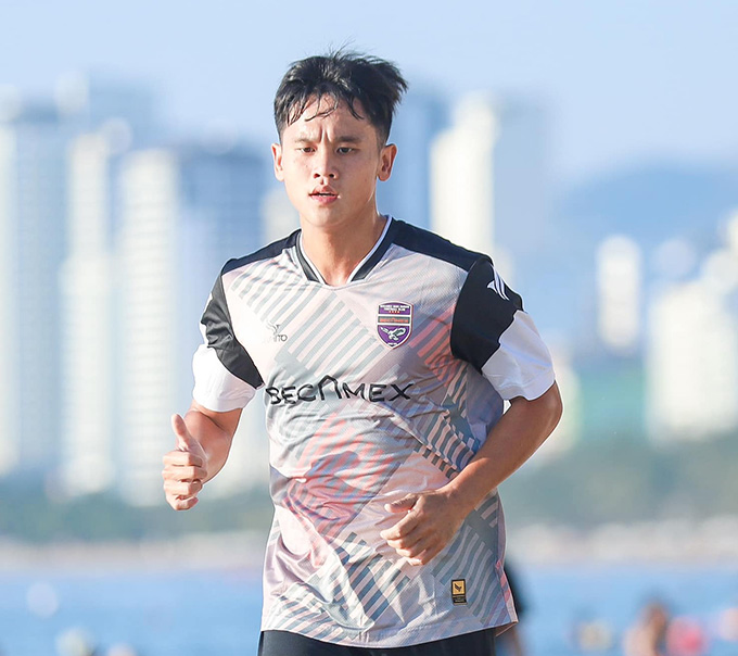 Trò cưng của HLV Troussier bình phục, sáng cửa trở lại ĐT Việt Nam