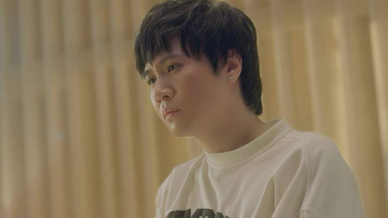 Vương Anh Tú bị chơi xấu, suýt mất tất cả trong MV "Không phẩy tám phần trăm"