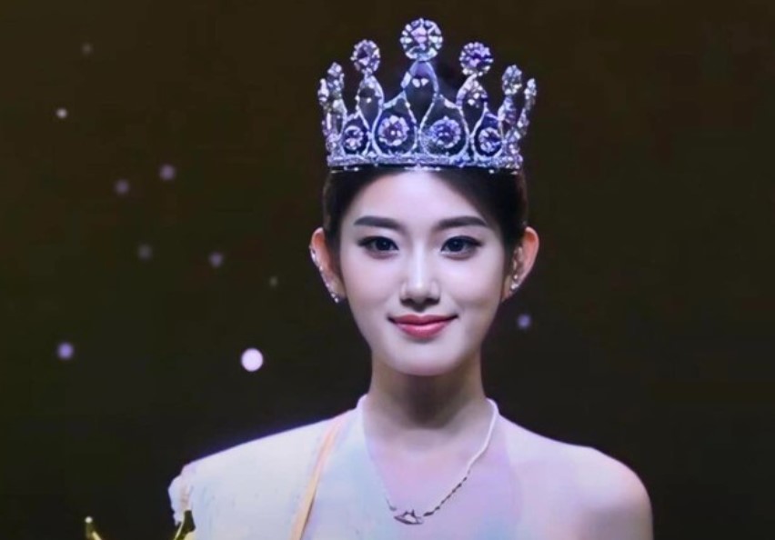 Hoa hậu Hoàn vũ Trung Quốc bị chê