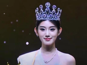 Hoa hậu Hoàn vũ Trung Quốc bị chê