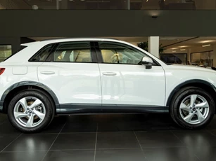 Audi Q3 2024 bán tại Việt Nam với 1 phiên bản duy nhất, giá từ 1,89 tỷ đồng