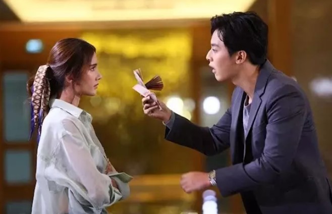 Chị chồng cũ đến chơi, để lại 50 triệu và đưa ra yêu cầu khiến tôi bàng hoàng