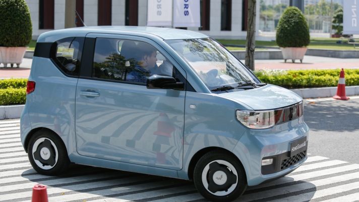 Mẫu ô tô điện cỡ nhỏ này đại hạ giá về dưới 200 triệu đồng, liệu đã đến 'ngày tàn' của Honda SH và xe máy?