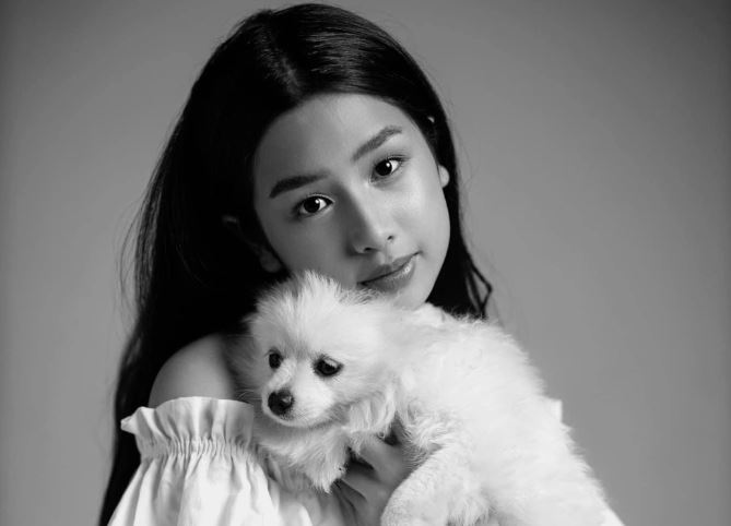 Ngoại hình dễ thương ở tuổi 13 của con gái Lưu Hương Giang