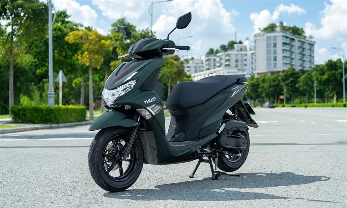 ‘Hạ knock-out’ Honda Air Blade, ‘chiến thần’ xe ga Yamaha 125cc có ABS giảm giá rẻ hơn xe số Future ảnh 2