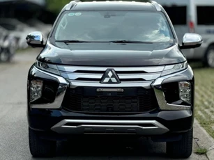 Mitsubishi Pajero Sport lăn bánh chưa đầy 1 năm rao bán với giá ngỡ ngàng