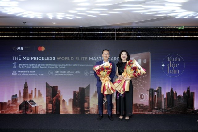 Ra mắt dòng thẻ tín dụng cho giới thượng lưu
