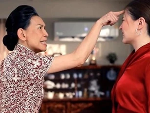 Em chồng vừa ly hôn, bố mẹ chồng đã gọi điện bắt con dâu chu cấp cho em mỗi tháng 5 triệu