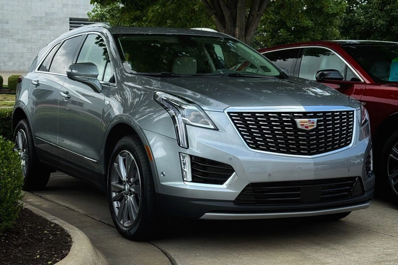 Cadillac XT5 2025.