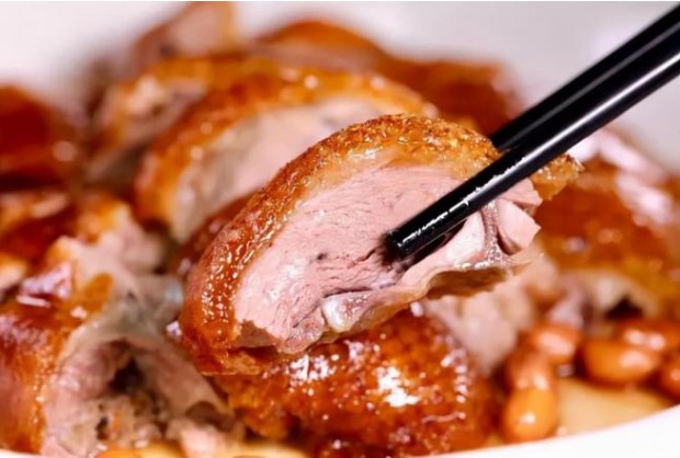 Thịt ngỗng, thịt gà hay thịt vịt - thịt nào bổ hơn? Ai không nên ăn chúng? Đọc để bảo vệ sức khỏe