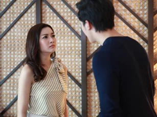 Chị gái sinh con nên tôi đón về nhà ở cữ và bảo vợ chăm, nửa đêm nghe cô ấy nói chuyện mà tôi quá chán nản