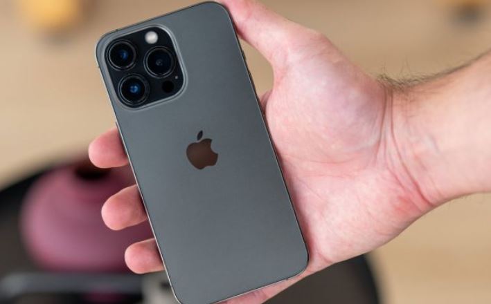 iPhone 13 Pro giảm giá hơn 12 triệu iPhone rẻ nhất Việt Nam có màn 120Hz ,zoom 3x như iPhone 15 Pro