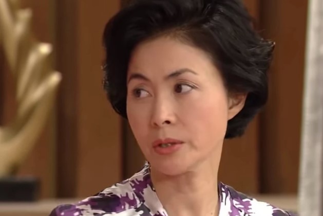 M&#x1EB9; ch&#x1ED3;ng su&#x1ED1;t ng&#xE0;y &quot;t&#xE2;m s&#x1EF1;&quot; v&#x1EDB;i ch&#xE1;u n&#x1ED9;i m&#x1EDB;i &#x111;&#x1EBB;, nghe nh&#x1EEF;ng l&#x1EDD;i b&#xE0; n&#xF3;i m&#xE0; t&#xF4;i suy nh&#x1B0;&#x1EE3;c khi &#x1EDF; c&#x1EEF;