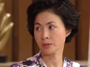 Mẹ chồng suốt ngày "tâm sự" với cháu nội mới đẻ, nghe những lời bà nói mà tôi suy nhược khi ở cữ