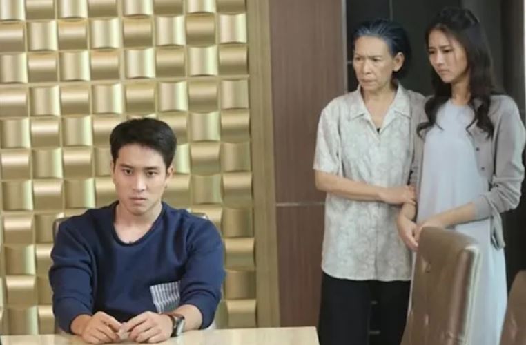 Tái mặt khi mẹ chồng nói lý do chưa muốn sang tên sổ đỏ cho vợ chồng tôi