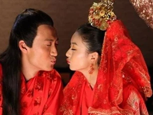 Đàn ông thời cổ đại tại sao đều muốn lấy những cô gái 13, 14 tuổi làm vợ?