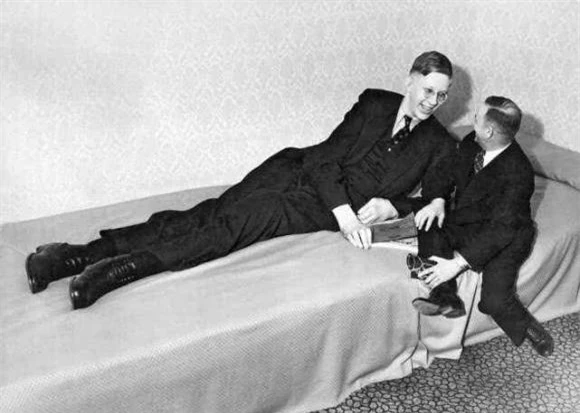 người đàn ông cao nhất thế giới, Robert Wadlow, kỷ lục thế giới