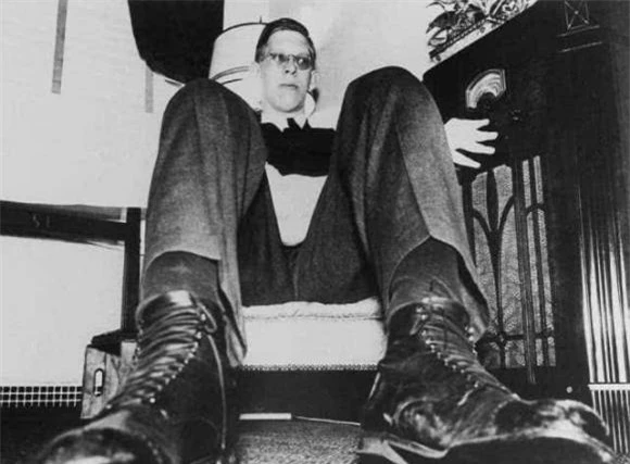 người đàn ông cao nhất thế giới, Robert Wadlow, kỷ lục thế giới