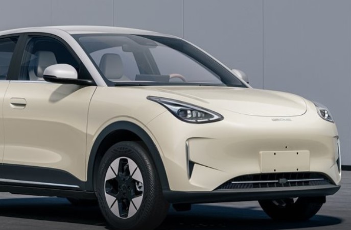 Xe điện cỡ nhỏ Trung Quốc giá chưa đến 300 triệu đồng, đi 400km 1 lần sạc