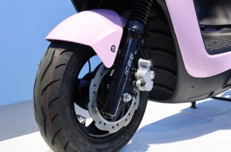 Đại chiến Honda Vision, ra mắt ‘xe ga quốc dân’ mới đẹp như Vespa, có phanh iCBS, giá rẻ nhất hãng