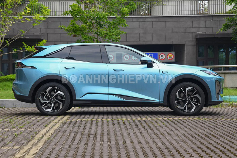 SUV ‘chất như nước cất’ siêu tiết kiệm xăng, giá rẻ bất ngờ