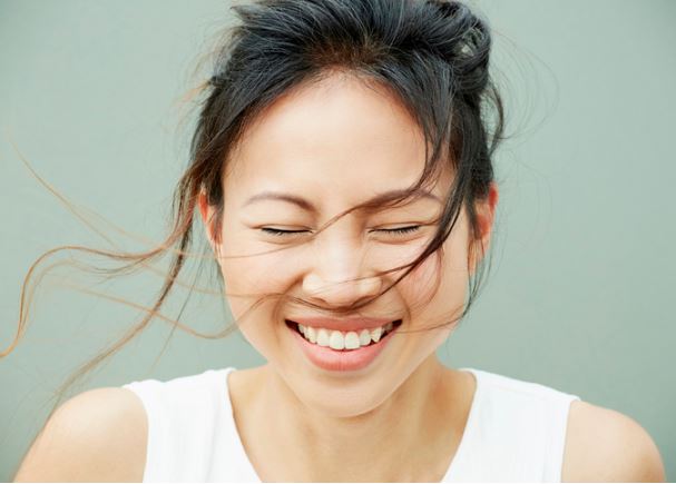 Muốn hạnh phúc hãy học cách bình thản với những điều đã cũ… lòng nhẹ, tim yên thì hạnh phúc mới không chối từ