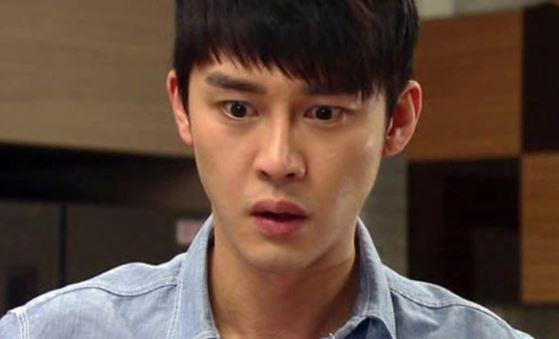 Rời tòa ly hôn, vợ chỉ nghẹn ngào nói một câu khiến tôi hụt hẫng bất an tột cùng, chân tay đứng không vững nữa rồi