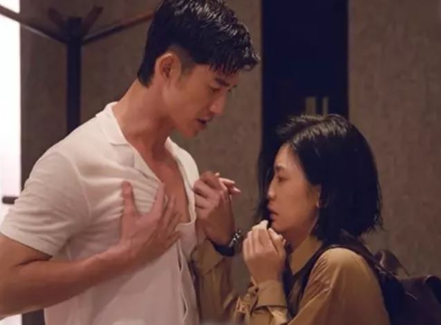 Suy sụp khi phát hiện chồng ngoại tình với mối tình đầu, biết được nguyên nhân anh bỏ cô ấy thì tôi càng bàng hoàng hơn