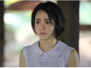 Tìm đến nhà bạn gái để cố gắng níu kéo, tôi sửng sốt khi thấy hai đứa nhỏ gọi cô ấy là mẹ