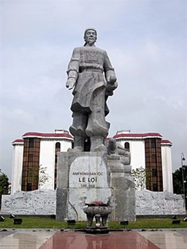 Le_Loi_statue