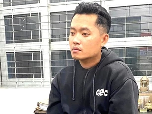 Bắt đối tượng mang súng, bom xăng đi cướp ngân hàng ở Bình Dương