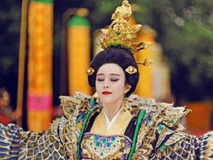 Võ Tắc Thiên đích thị là huyền thoại 'phú bà': Từng nắm gần 1/4 khối tài sản của toàn nhân loại