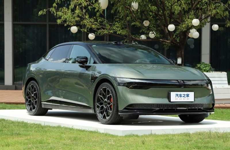 Xe điện sạc nhanh nhất thế giới Zeekr 007 2025 ra mắt, giá quy đổi từ 736 triệu đồng