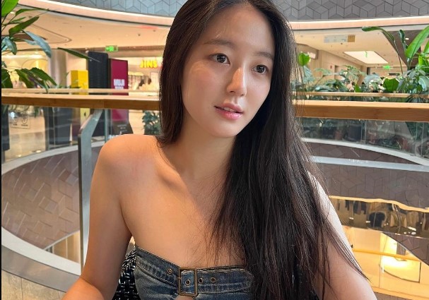 Nhan sắc của người đẹp Hàn Quốc sang Việt Nam thi hoa hậu