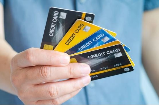 Cảnh giác trò lừa đảo ứng trước lương qua ngân hàng