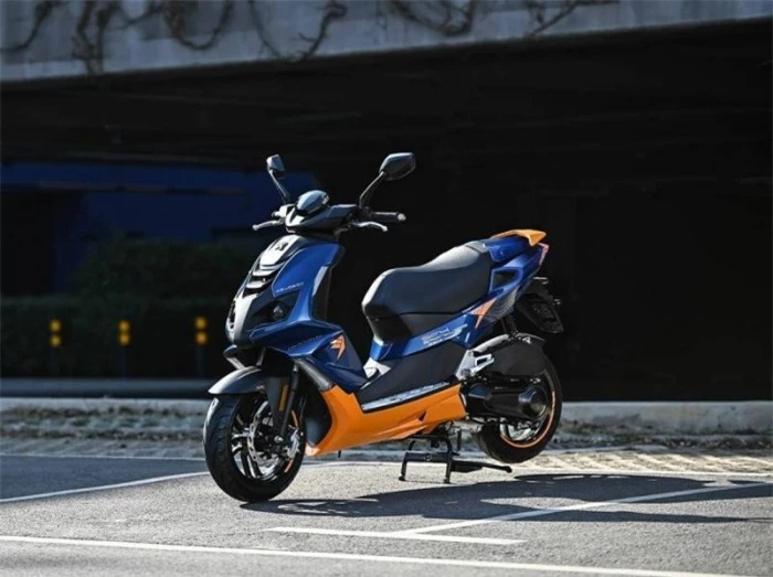 âChiếu tưá»ngâ Honda Air Blade, âvua xe gaâ 150cc cá»§a Pháp Äã ra mắt, có ABS 2 kênh, giá 45 triá»u