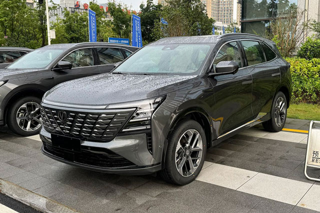 Đối thủ của Honda CR-V ra mắt với diện mạo siêu ngầu, động cơ tăng áp, hàng loạt công nghệ tiên tiến