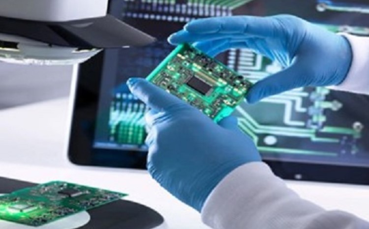 Đẩy mạnh hợp tác phát triển phòng nghiên cứu vi mạch bán dẫn