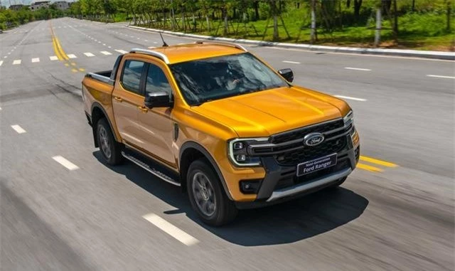 Doanh số sụt giảm, Ford Ranger vẫn vô đối trong phân khúc xe bán tải 513731