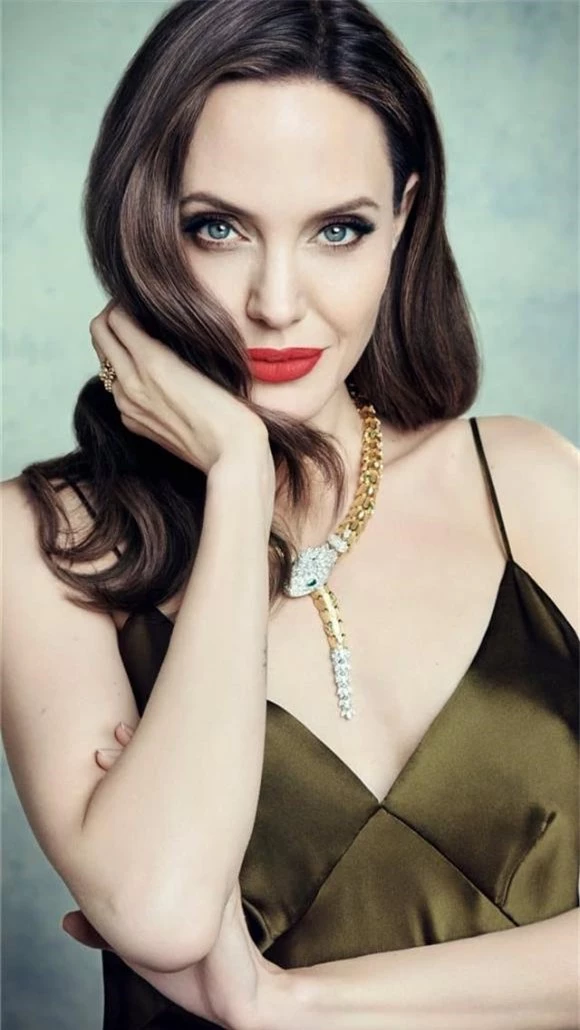 Angelina Jolie, ảnh thời trẻ của Angelina Jolie, sao Hollywood