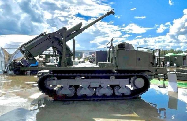 Ra mắt pháo tự hành D-30 robot hóa 'độc nhất vô nhị'