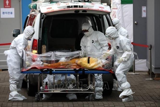 S&#x1ED1; ca m&#x1EAF;c COVID-19 &#x1EDF; H&#xE0;n Qu&#x1ED1;c d&#x1EF1; ki&#x1EBF;n &#x111;&#x1EA1;t &#x111;&#x1EC9;nh v&#xE0;o cu&#x1ED1;i th&#xE1;ng 8