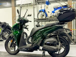 Honda SH phiên bản mới cực đẹp mới về Việt Nam đã có ưu đãi 21 triệu đồng, trị giá ngang Wave Alpha