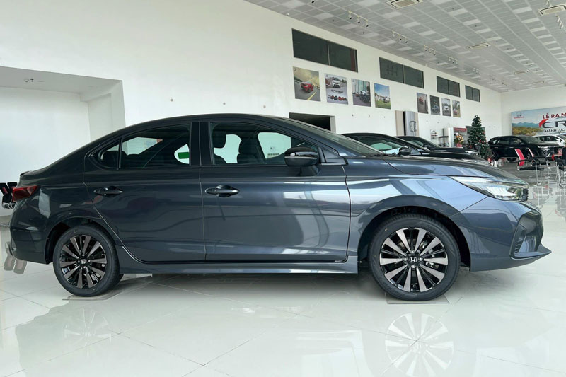 Honda City giảm giá mạnh, quyết đua doanh số với Toyota Vios, Hyundai Accent